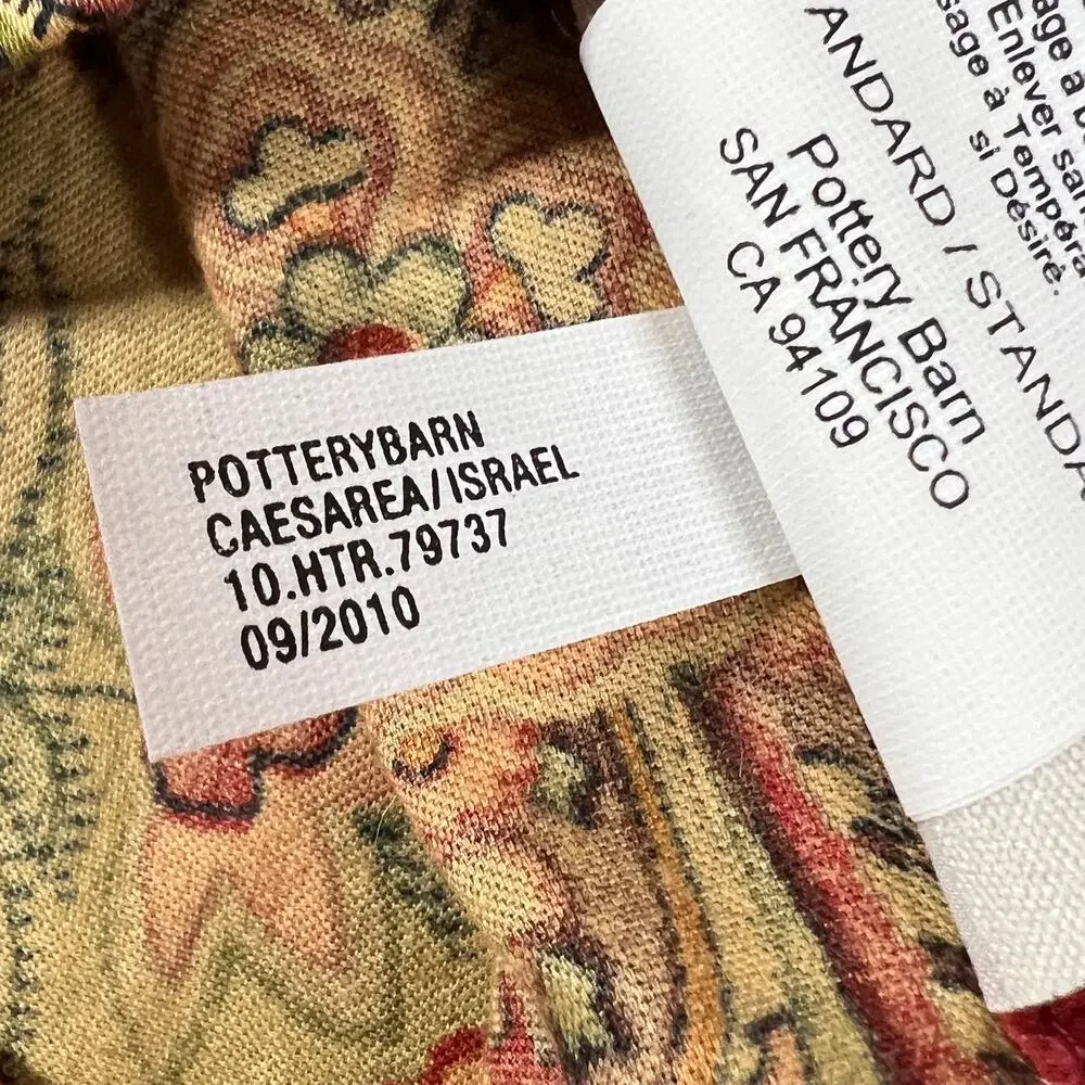 POTTERY BARN Sienna Standard Pillow Shams Red Green Paisley Cotton Pair 2010